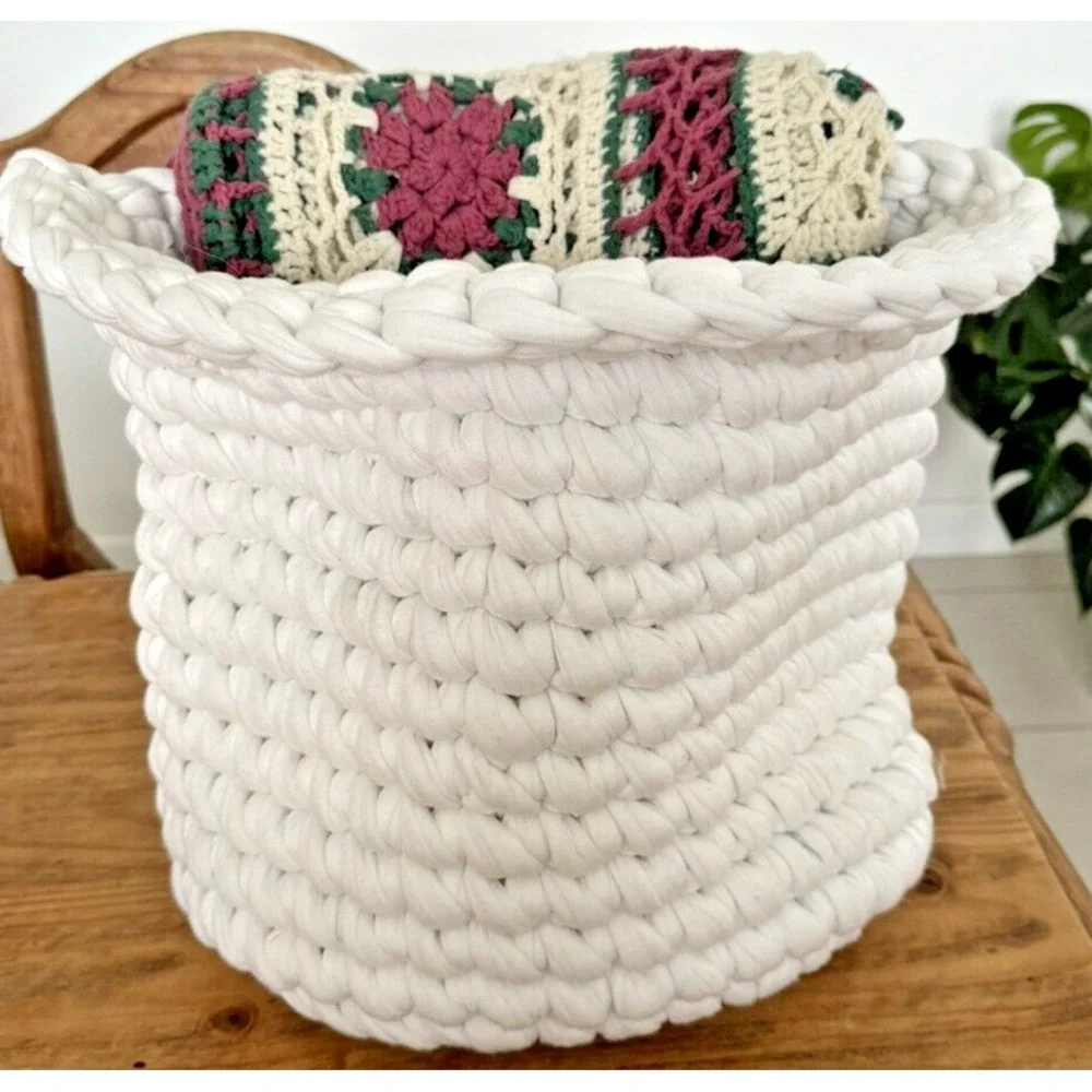 NWT Handmade Chunky Cotton Crochet Basket Storage Bin White 14